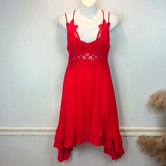 RUE 21 Red strappy peekaboo lace V neck ruffle hemline mini dress size XS n boho - Picture 3 of 12